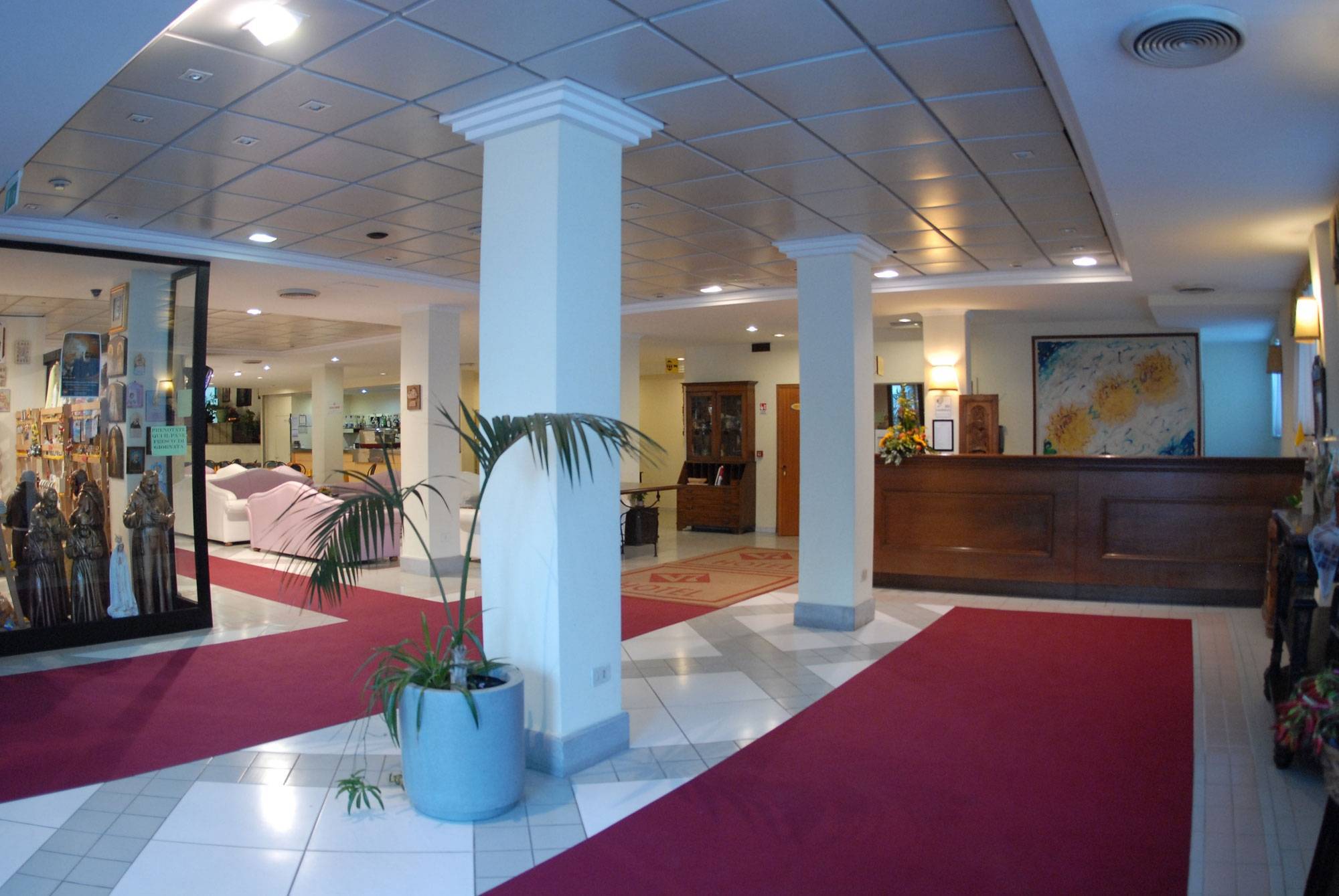 V7 Hotell San Giovanni Rotondo Exteriör bild